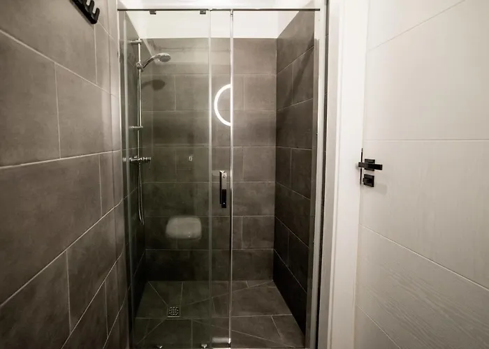 Underground By Classy Homestay *